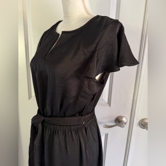 Lucky Brand Women's Flutter Sleeve Satin Tiered Midi Dress - Picture 7 of 16